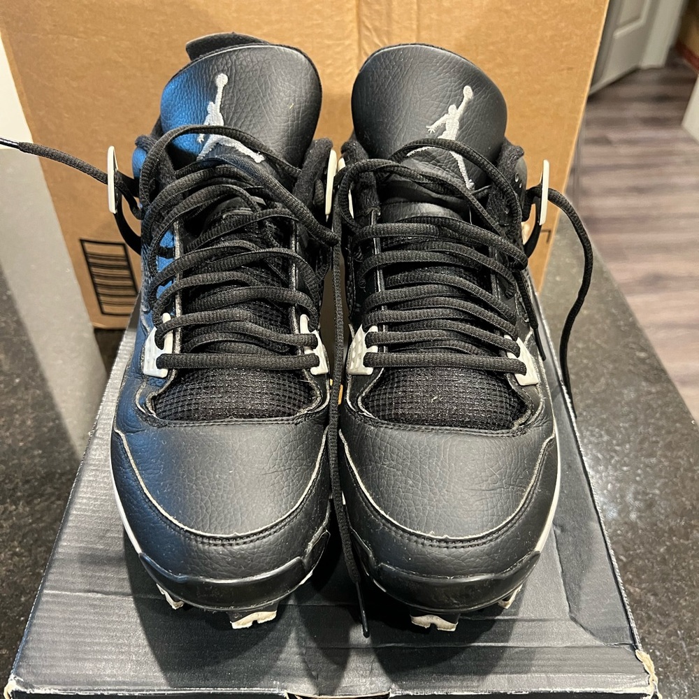 AIR JORDAN 4 MCS “OREO” CLEATS